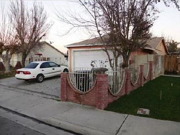 2nd image of 1421 Chablis Ct