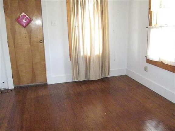 3rd image of 3109 Ohio Dr