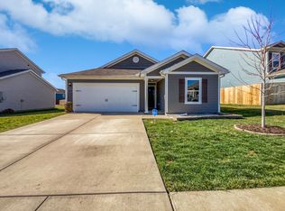 2712 Swarm Ct, Columbia, TN 38401