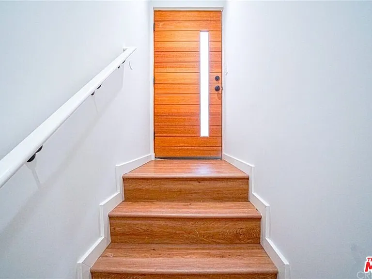 6469 Calhoun Ave — Photo 2