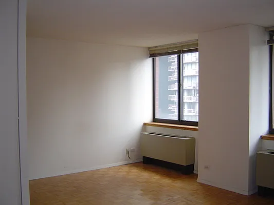 Rented by Royal Operation System | media 41