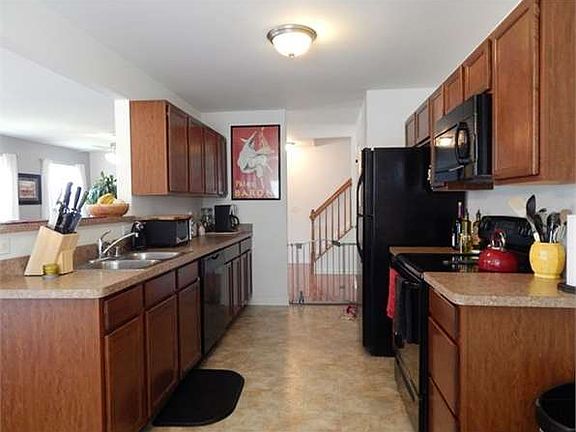 5th image of 1022 Middlebrook Ave