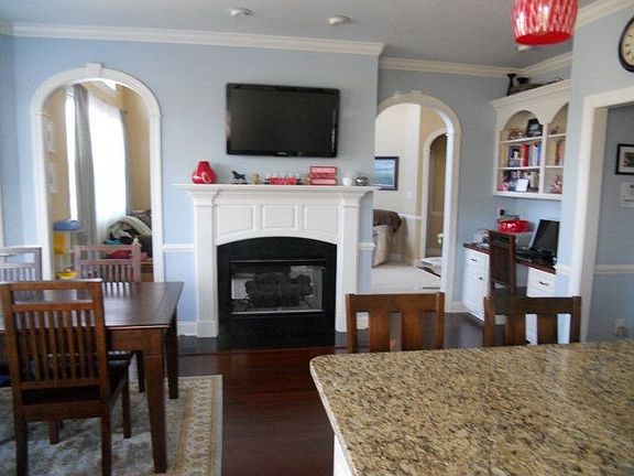 5th image of 109 Glavine Ct