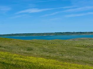 28076 Yellow Hawk Dr, Fort Pierre, SD 57532