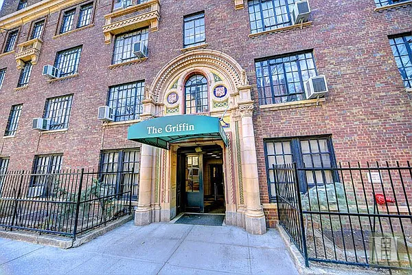 Sold by Citi Habitats | media 7