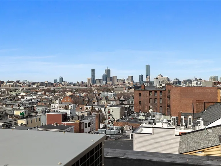 457 W Broadway #506 — Photo 31