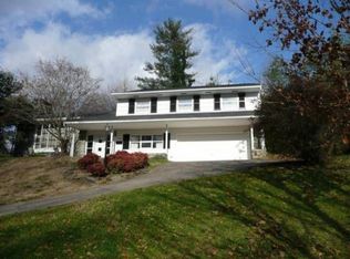 1408 Dobyns Dr, Kingsport, TN 37664
