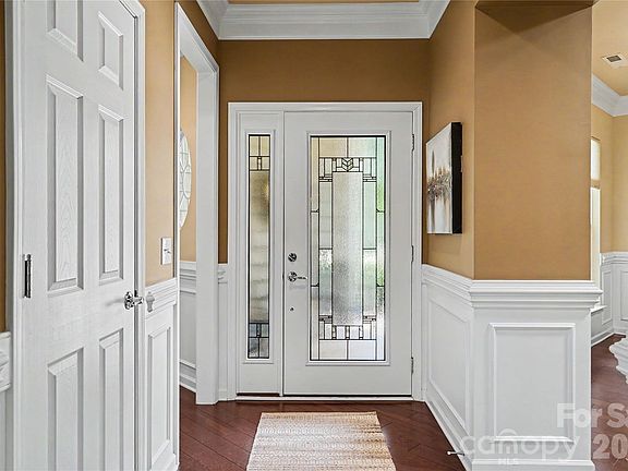 3rd image of 3016 Chipper Ct