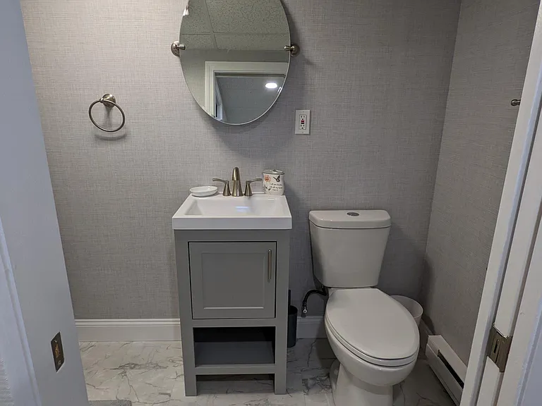 42 Abbott St — Photo 15