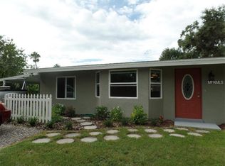 1217 Magellan Dr, Sarasota, FL 34243