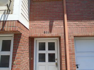 893 S B St, Oxnard, CA 93030