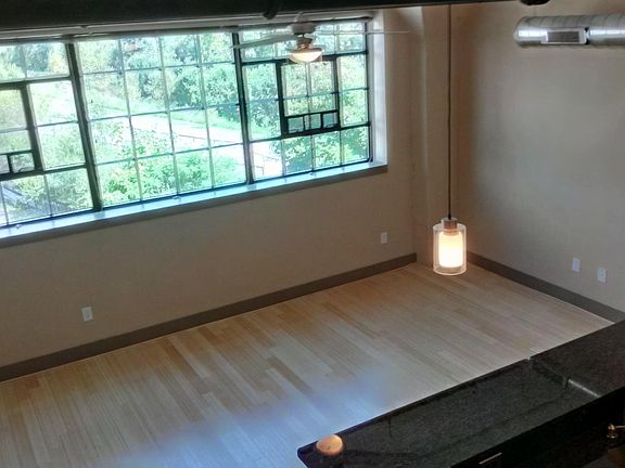 5th image of 806 Wasena Ave SW #503