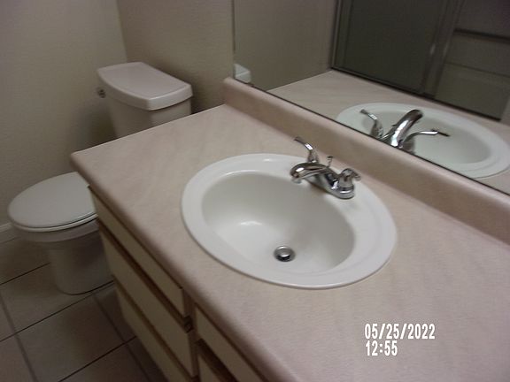 4th image of 7064 N Thorne Ave
