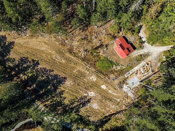3rd image of 400 Baker Rd