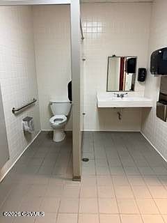 5th image of 216 N 6th St