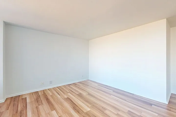 Lake Meadows Apartments — Photo 56