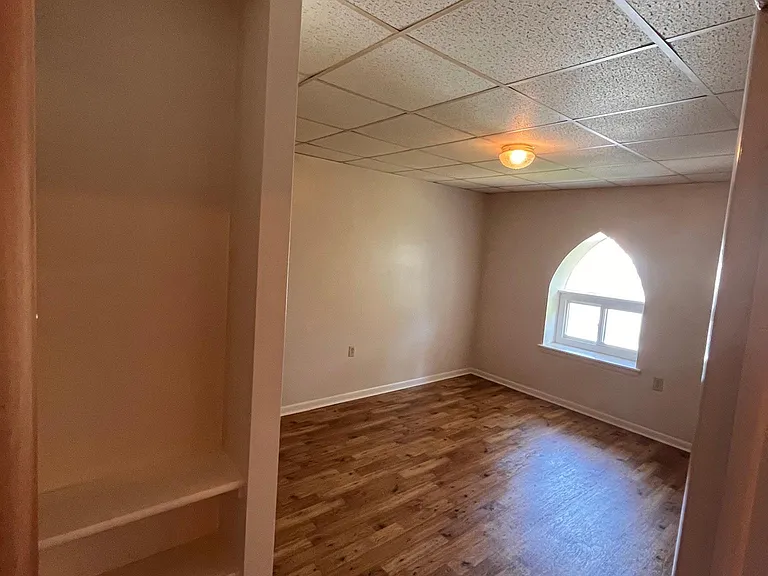 14 S Bradford St #12 — Photo 2