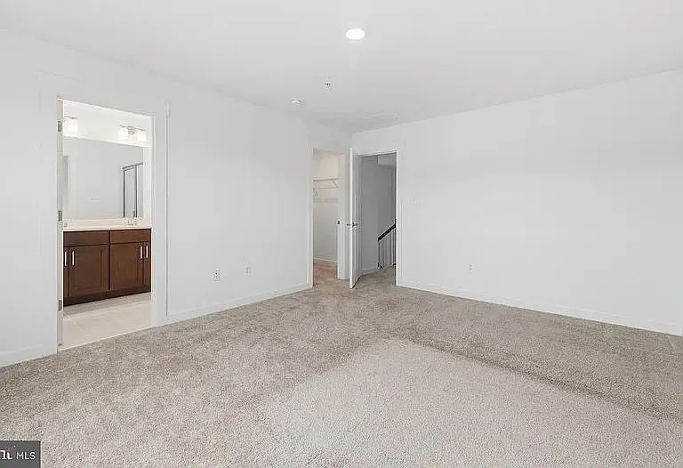 330 Furgeson Ln — Photo 27