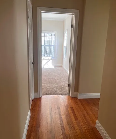 712 S Mariposa Ave — Photo 5