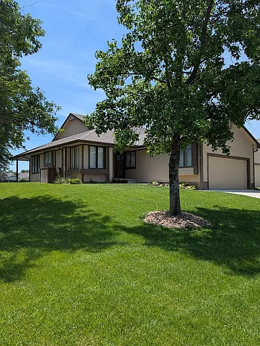 12729 E Birchwood Dr Photo 1
