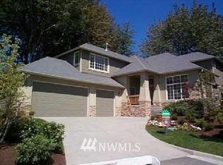 6396 166th SE #L12, Bellevue, WA