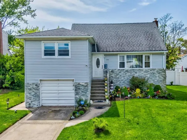 544 S Ocean Avenue, Freeport, NY 11520