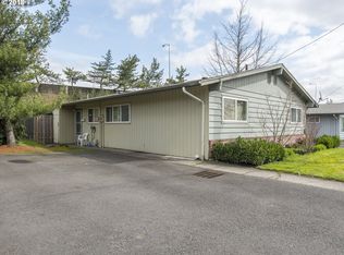 8731-8733 NE Hassalo St, Portland, OR 97220