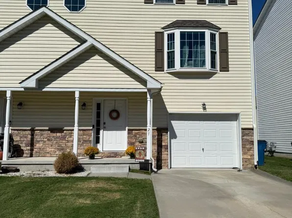 27 Pepperwood Dr, Camden Wyoming, DE 19934