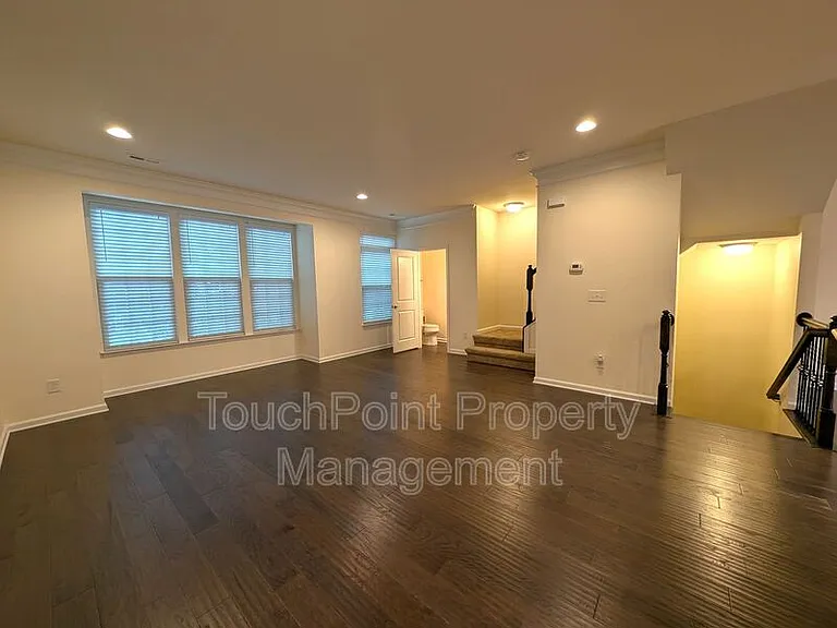 4061 Zilker Park Dr — Photo 6