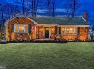 16 Warren Ave, Voorhees, NJ 08043