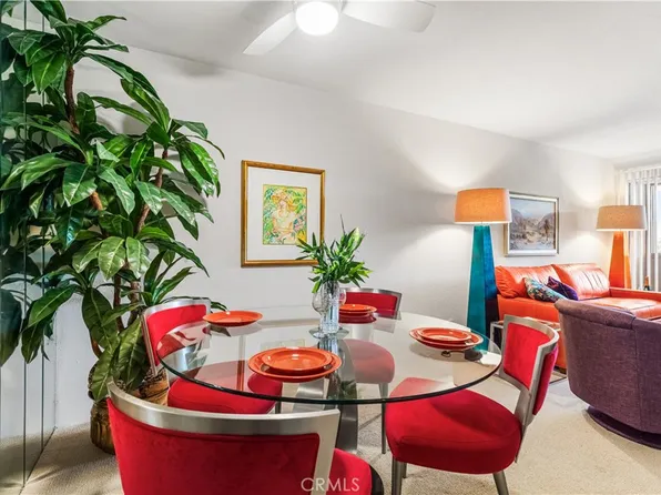 470 N Villa Ct Unit 212, Palm Springs, CA 92262