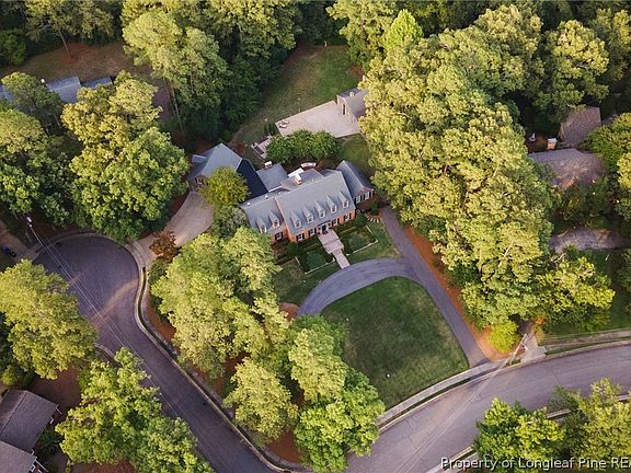 5th image of 2922 Skye Dr