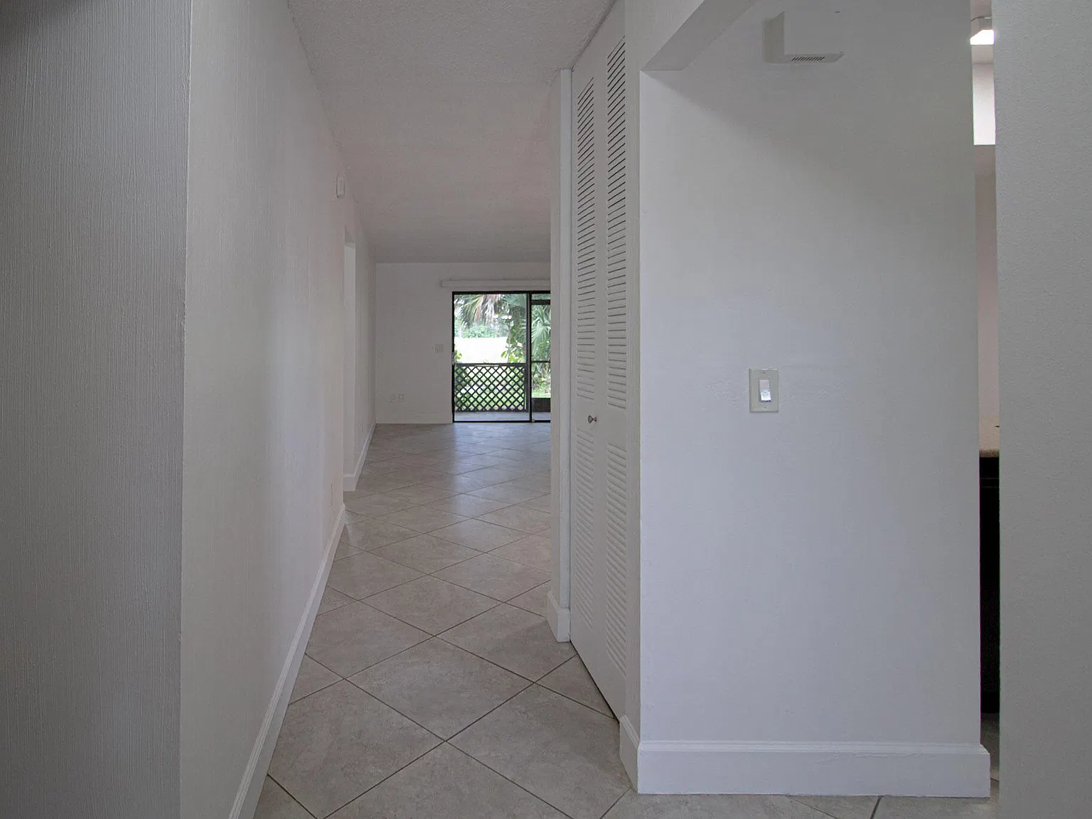 2 bed, 2.0 bath, 1125 sqft, $2,250 — Photo 2