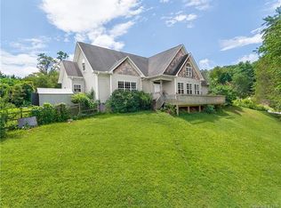 139 S Willow Brook Dr, Asheville, NC 28806