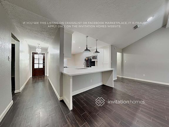 4th image of 12914 Foxburo Dr