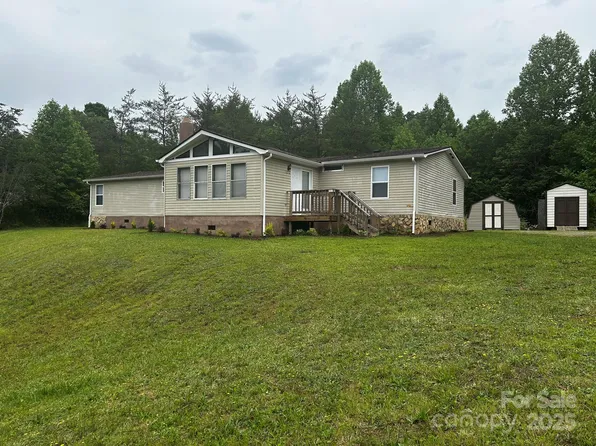 1676 Old North Rd, Lenoir, NC 28645