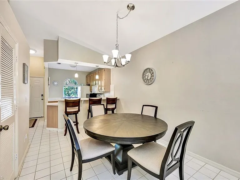 8228 Twelve Oaks Cir #323 — Photo 8