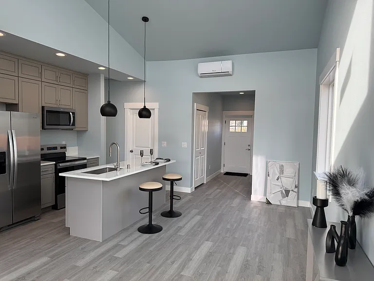 697 A Sunset Ave NE — Photo 6