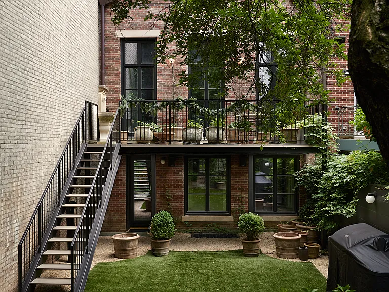 14 Saint Lukes Pl #1 — Photo 32