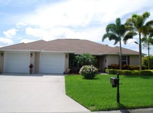435 Greystone Ct SW, Vero Beach, FL 32968