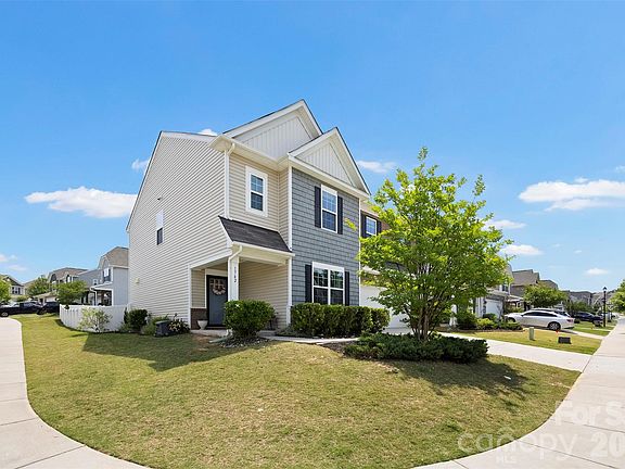 4th image of 1742 Loggerhead Dr