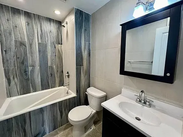 30 Rogers Avenue image 6 of 6