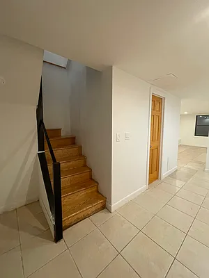 Rented by Peter R. Hungerford, LREB | media 52