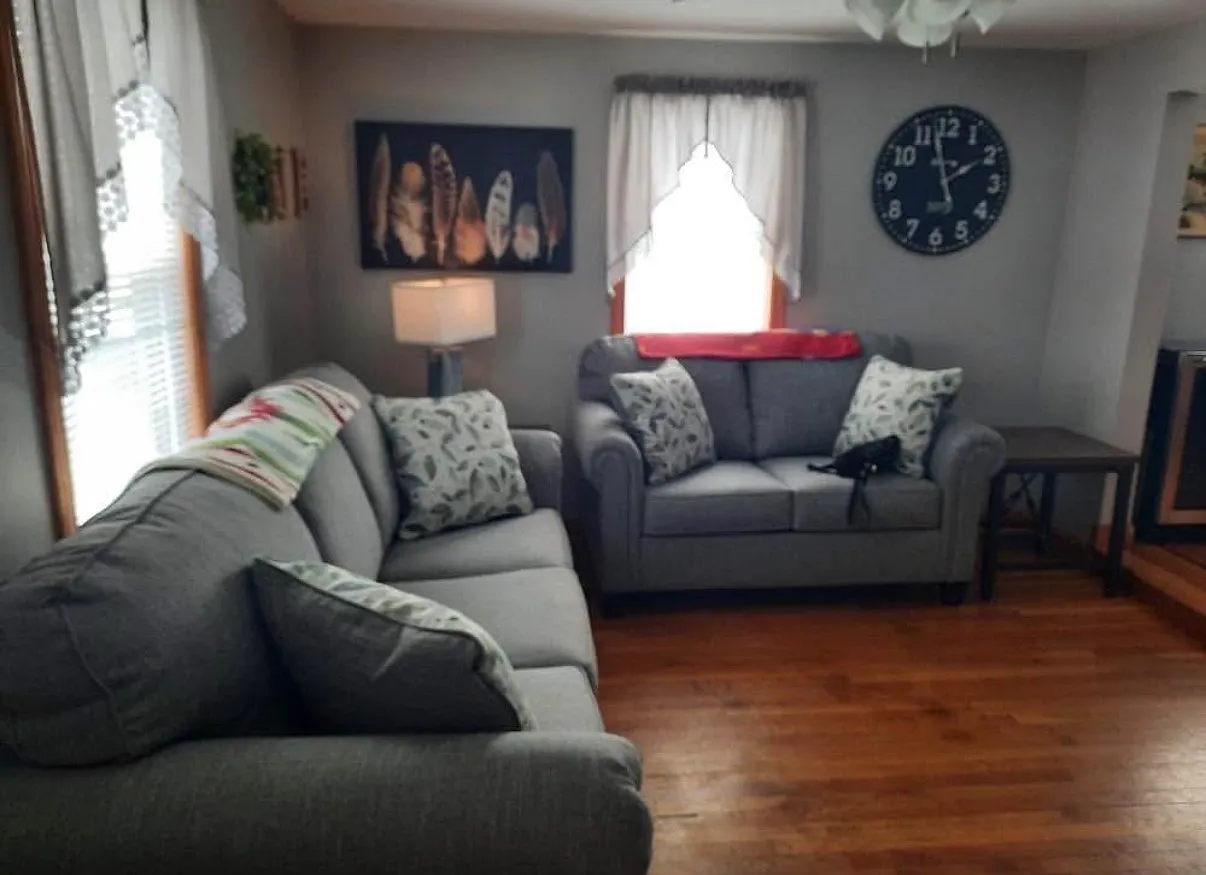 2 bed, $3,000 — Photo 1