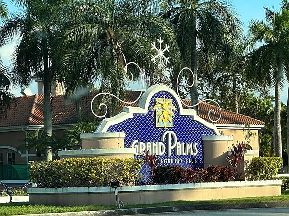 Grand Palms Golf & Country Club Entrance