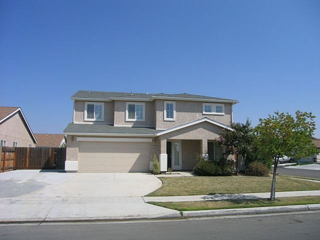 1st image of 3644 N Laverne Ave