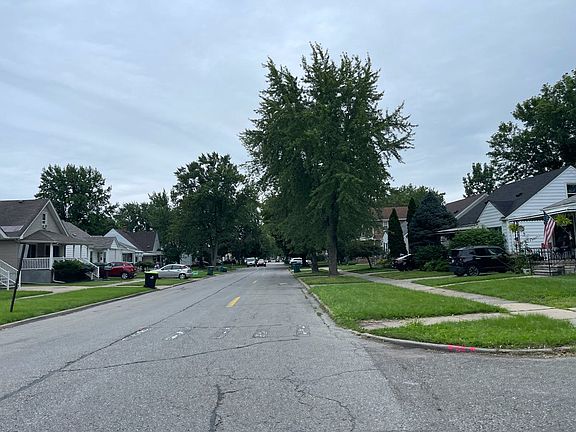 5th image of 3012 Fort Park