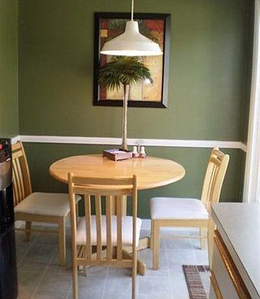 Eat in Kitchen with Slider