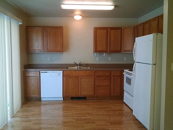 2nd image of 1620 Stiel Complex #1624530