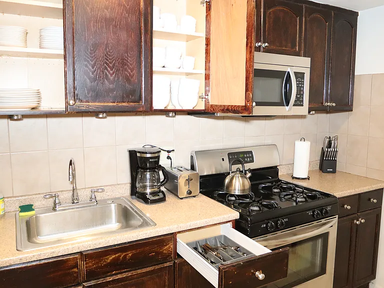 455 Pavonia Ave #2A — Photo 22